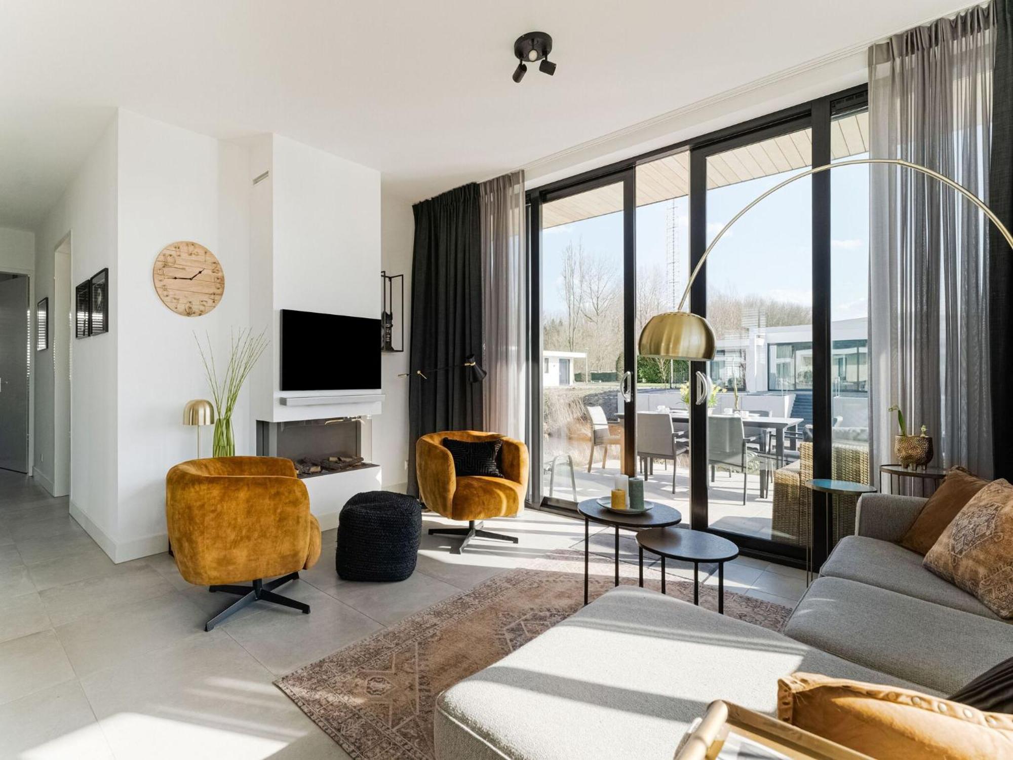 Family Villa With Garden And Jetty Zeewolde Exterior foto