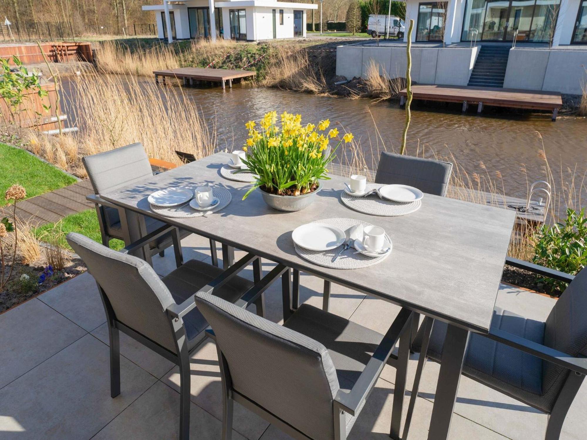 Family Villa With Garden And Jetty Zeewolde Exterior foto